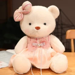 Ours en peluche avec robe